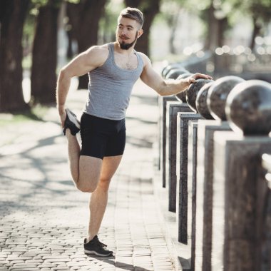 Daha önce egzersiz germe egzersiz yaparak runner