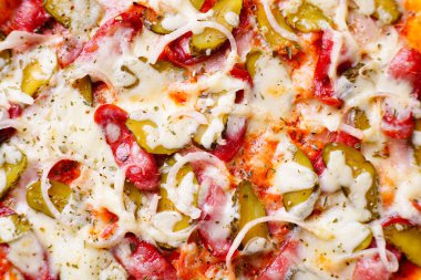 Salam ve turşusu klasik napoli pizza