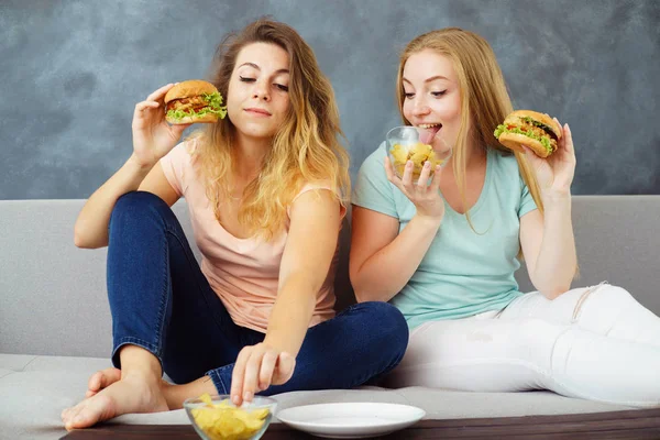 Compulsivo Comer Demais Lanche Sem Mente Sedentarismo Fome Prazer Prazer — Fotografia de Stock