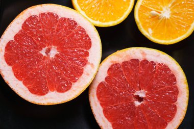 greyfurt ve portakal dilimleri narenciye arka plan