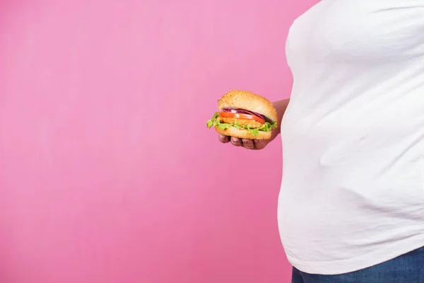 Excesso de peso, além de tamanho, dieta, alimentação não saudável — Fotografia de Stock