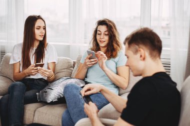 söz ve wifi akıllı telefonlar apps kullanarak arkadaşlar