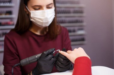 profesyonel tırnak bakımı, manikür, güzellik Servisi