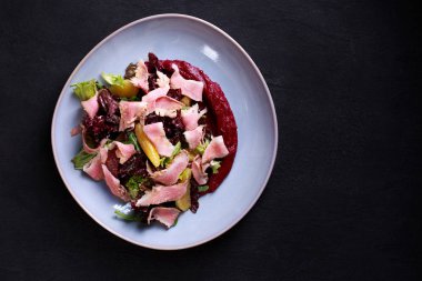 gurme sıcak salata, restoran menü