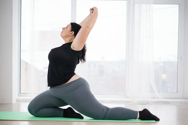 Pilates yağ yakıcı egzersiz kadınlar için