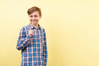 fikir, aydınlatıcı, Insight, çocuk gülümseme sırıtarak