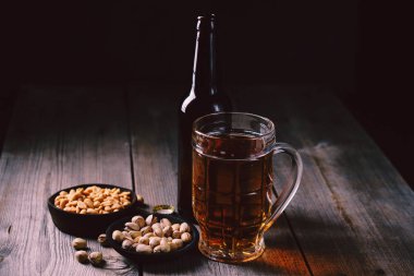 Cuma parti atmosferi, zanaat bira fabrikası, lager bira