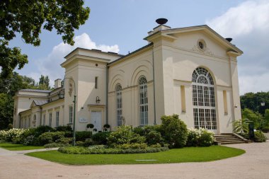 azienki Krlewskie veya Park azienkowski Polonya'da Varşova