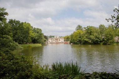azienki Krlewskie veya Park azienkowski Polonya'da Varşova