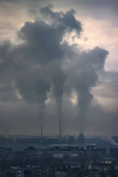 Air pollution. Smoke. Ecological catastrophy.