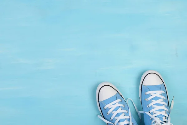 Mavi Tuval Ayakkabı Kopya Alanı Veya Metin Için Boş Yer — Stok fotoğraf