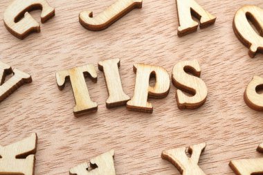 İpuçları ahşap harf kelime