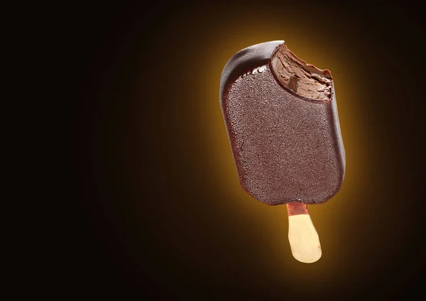Popsicle au chocolat sur noir — Photo