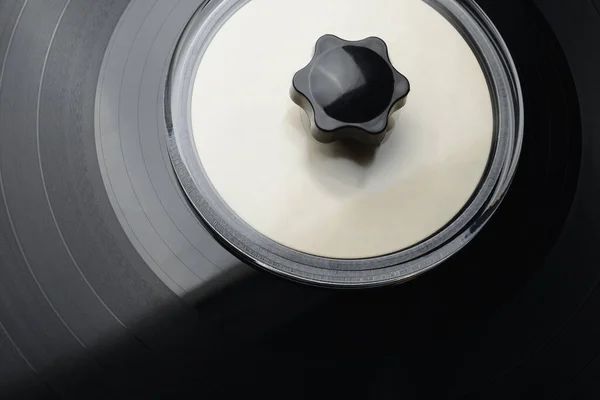プラスチック洗浄または洗浄クランプ付き12インチLpレコードディスク — ストック写真