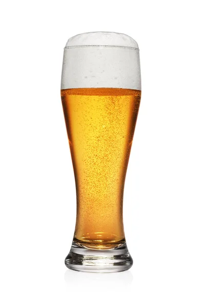 Полный Стакан Светло Желтого Пива Белом Фоне — стоковое фото