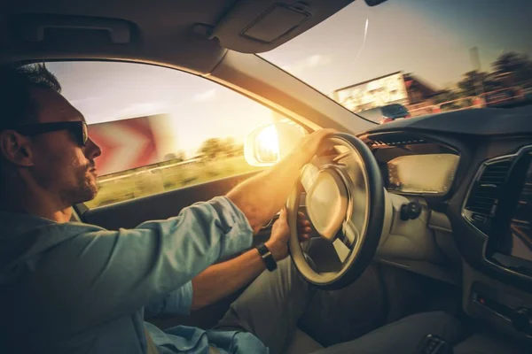 Carro Drive Com Motion Blur Dynamic Driving Nos Cantos Motorista — Fotografia de Stock