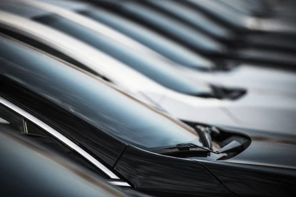 Автомобільний Дилерський Фонд Нові Автомобілі Ряд Продажу Транспортних Засобів — стокове фото
