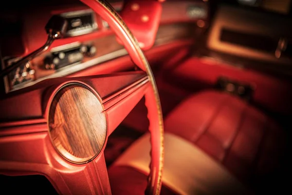 Vintage Coche Rojo Interior Volante Coche Clásico Tema Industria Automotriz — Foto de Stock