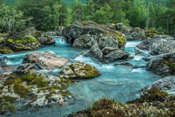 Malownicze Lodowcowe Rzeki Rocky Zachodni Norweski Surowy Krajobraz Krajobraz Lato — Zdjęcie stockowe