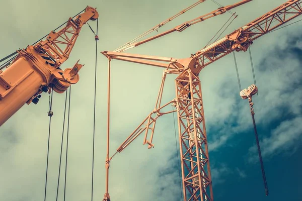 Building Cranes Closeup Construction Heavy Duty Equipment — Stock Photo, Image