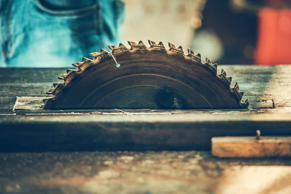 Circular Woodwork Saw Closeup Herramienta Eléctrica Carpintero Industria Construcción —  Fotos de Stock