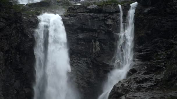 Paisagem Rochosa Crua Com Cachoeiras Noruega Europa — Vídeo de Stock