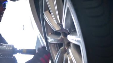 Mevsimlik lastik closeup görüntüleri değiştirme