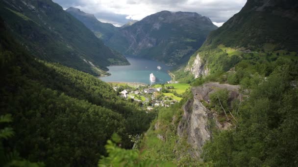 Pueblo Geiranger Geirangerfjord Noruega — Vídeo de stock