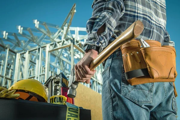 Caucasian Steel Construction Worker Large Professional Hammer Front Construction Site — Stock Photo, Image