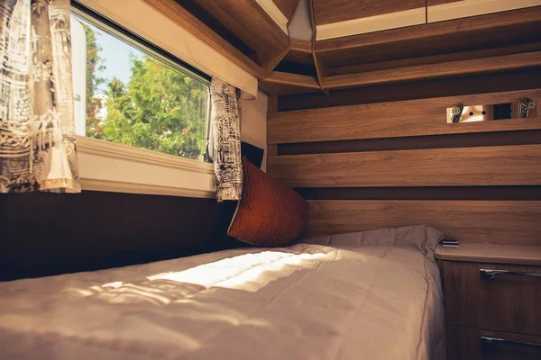 Elegante Confortevole Camper Interno Viaggio Ricreativo Strada Del Veicolo — Foto Stock