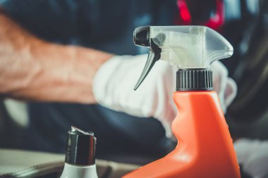 Deterjan Closeup fotoğraf temizlik turuncu şişe. 