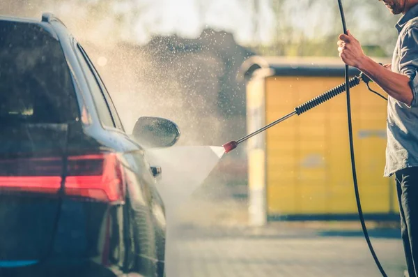 Detailed Car Washing Caucasian Men Pressure Washer Use Vehicle Maintenance — Stock Photo, Image