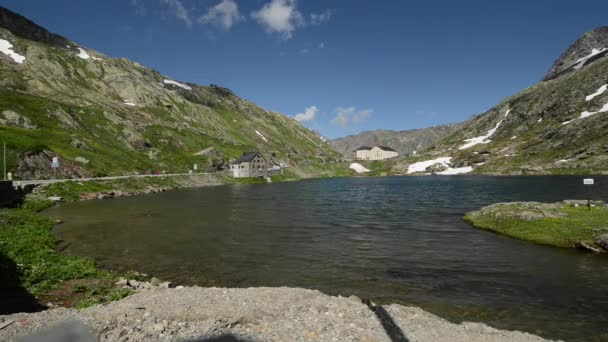 Μεγάλη Bernard Pass Δρόμος Για Την Ελβετία Saint Bernard Λίμνη — Αρχείο Βίντεο