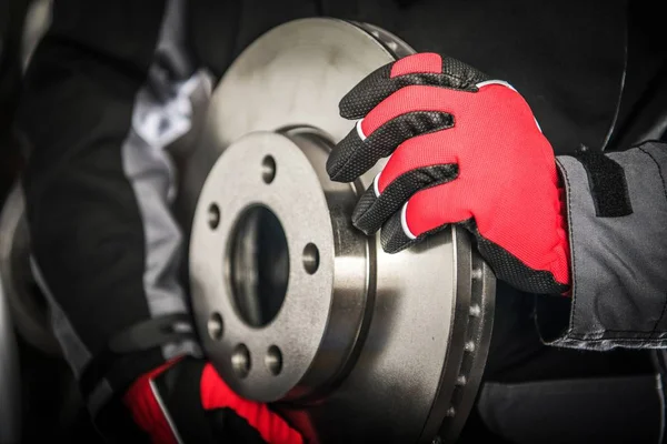Modern Ventilated Car Brake Disc Mechanics Hands Automotive Theme — Stock Photo, Image
