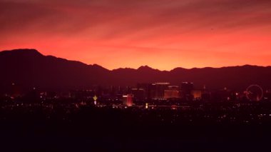 9 Kasım 2017. Las Vegas manzaralı Skyline Scenic Sunset şehir. Nevada, Amerika Birleşik Devletleri.