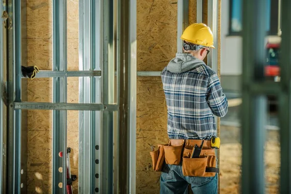 Trabajador de construcción de marco — Foto de Stock