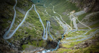 Ünlü Trollstigen yol