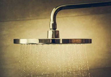 Akan Duş Başı Su