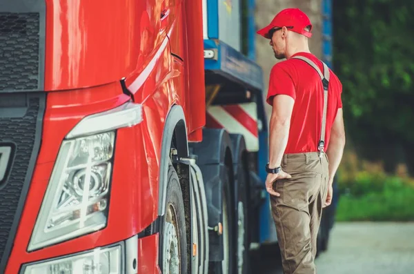 Semi Truck transport — Stockfoto