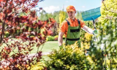 Komisyon ile bahçıvanı