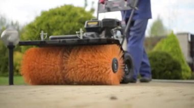 Güç Fırça Ekipmanları Kullanarak Konut Tuğla Kaldırım