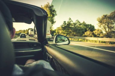 Cabriolet Araba Karayolu Sürüş