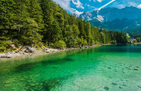 Jezioro Garmisch Partenkirchen — Zdjęcie stockowe