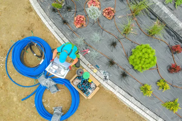 Trabalho do sistema de irrigação de jardim — Fotografia de Stock