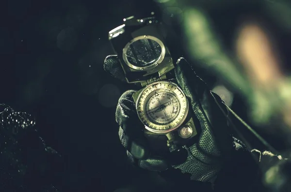 Soldier with Compass in Hand — Stock Photo, Image