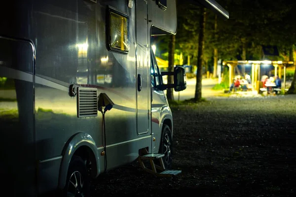 RV Camping de noche —  Fotos de Stock