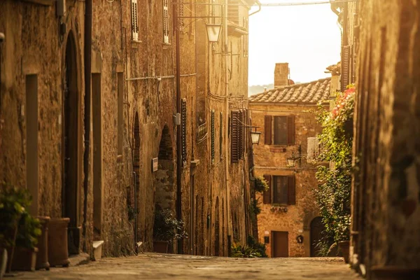 Tuscany Village Street — стоковое фото