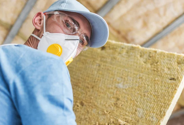 Contractor Worker Wearing Safe Breathe Mask Piece Mineral Wool Home — Stock Photo, Image