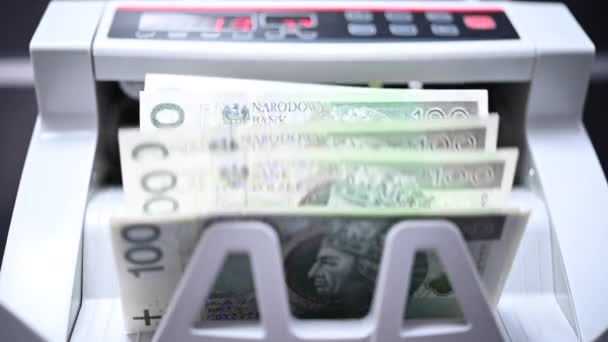 Elektroniczny Licznik Pieniędzy Obracanie Liczenie Walut Obcych Banknoty Zwolnionym Tempie — Wideo stockowe