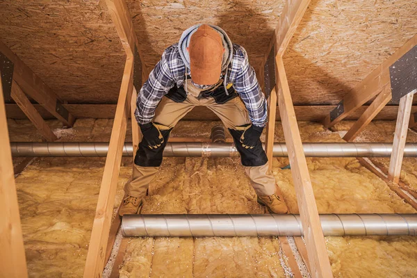 Ventilation Specialist Assembling Air Duct Pipe System Attic New Construction — 스톡 사진